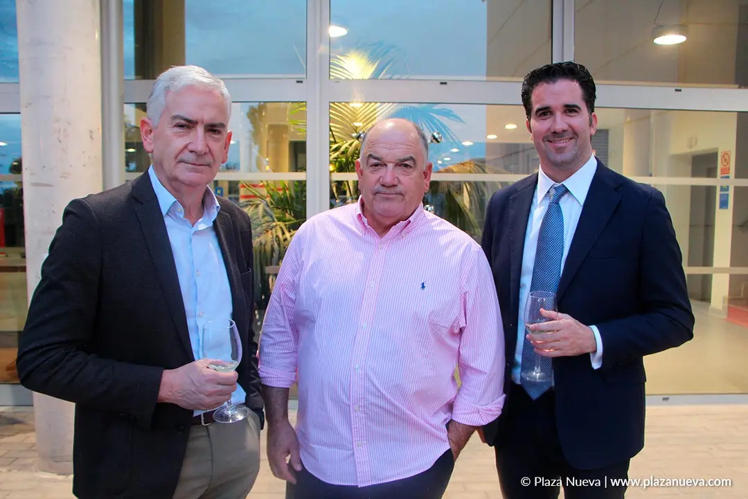 Jos&eacute; Miguel L&aacute;zaro (SIC L&aacute;zaro), Juan Carlos L&aacute;zaro (SIC L&aacute;zaro), David As&iacute;n (ARPA Abogados y Consultores)
