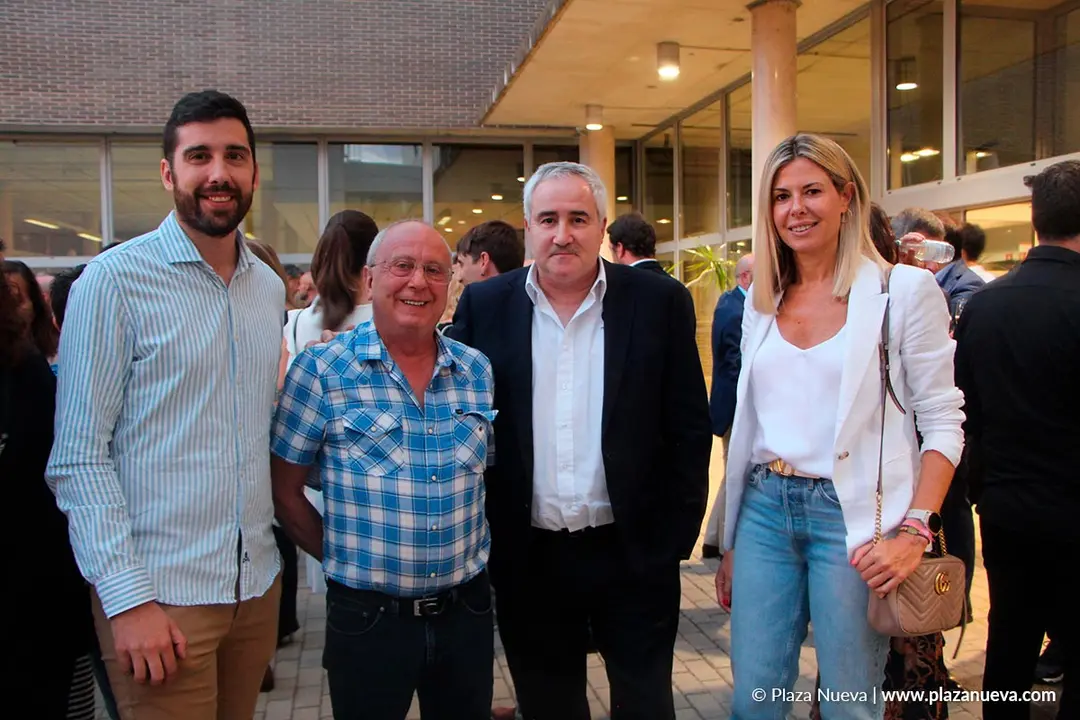 Gonzalo Casado, Javier Casado, Miguel Calvo (Plastic Omnium), Esther Samaniego (Plastic Omnium)