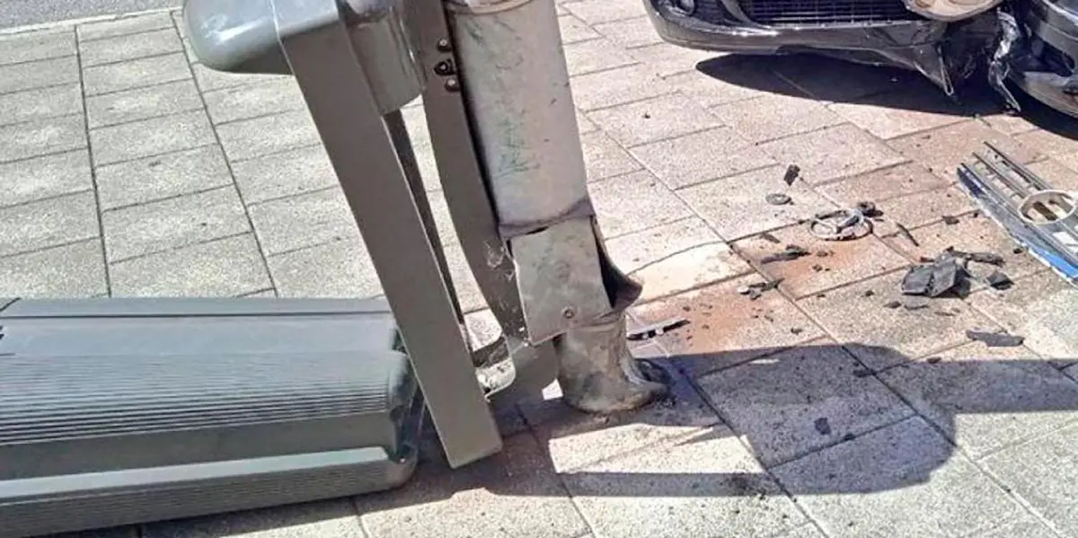 Una farola rota