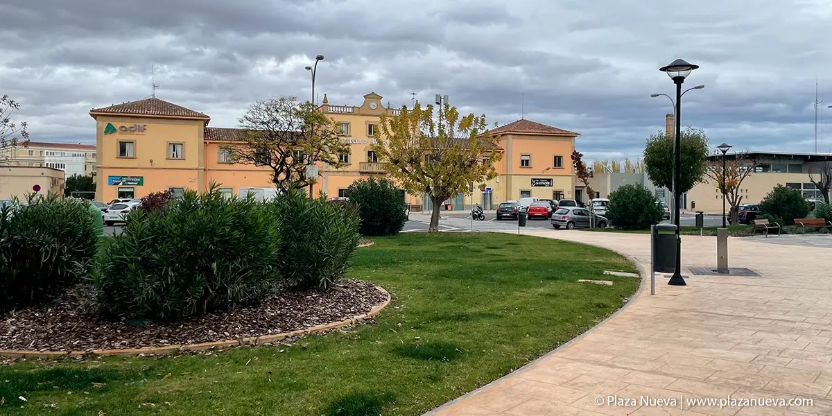 Plaza de la Estaci&oacute;n de Tudela 3