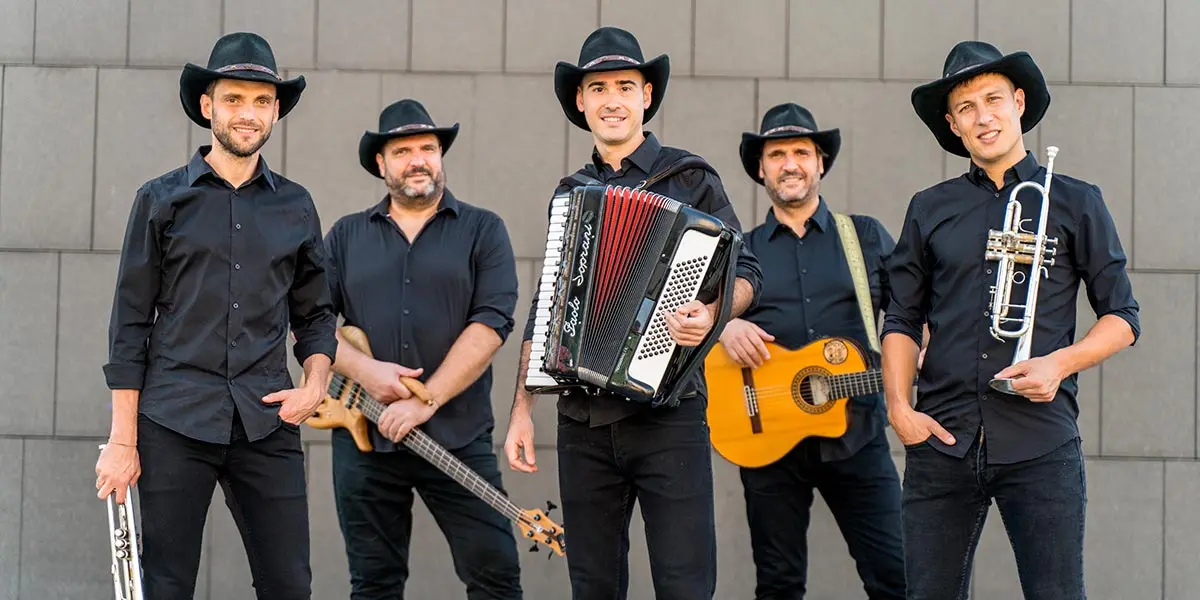 La banda navarra Puro Relajo