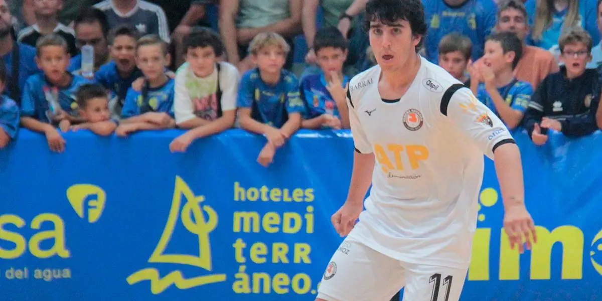 Alberto Lahuerta en un partido con el ATP Iluminaci&oacute;n Tudelano Ribera Navarra FS