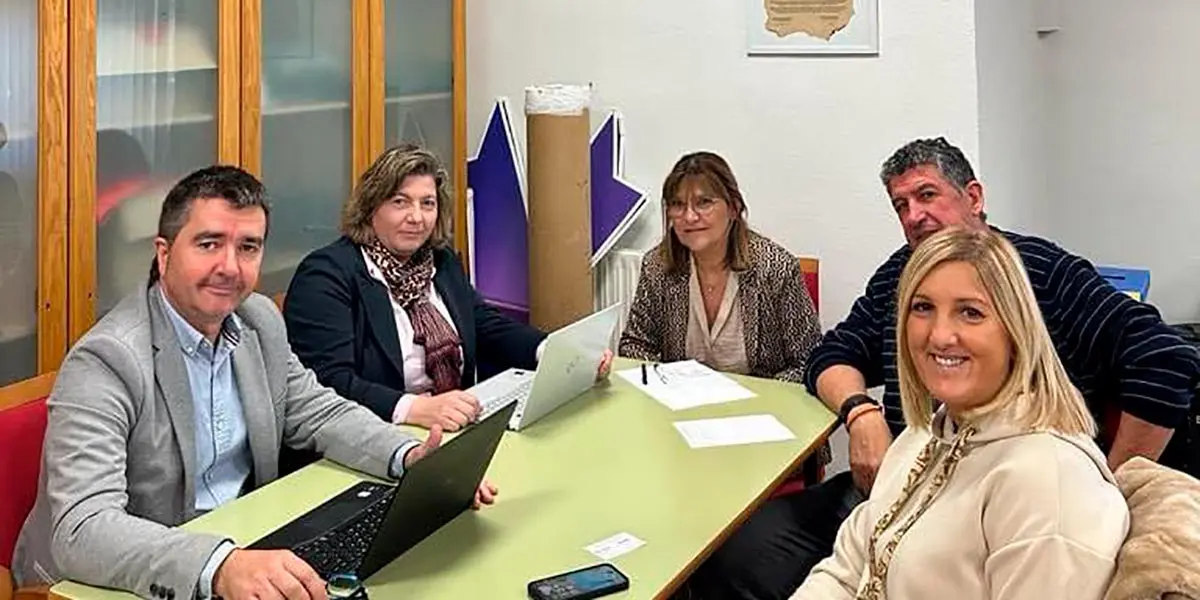 Se crear&aacute; un grupo de trabajo, en funci&oacute;n de la materia, con miembros del Ayuntamiento de Cadreita y de AER, para coordinar las actuaciones que se vayan concretando
