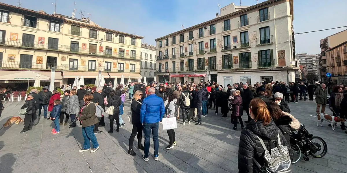 Funeral por los &aacute;rboles del muro en Tudela 3