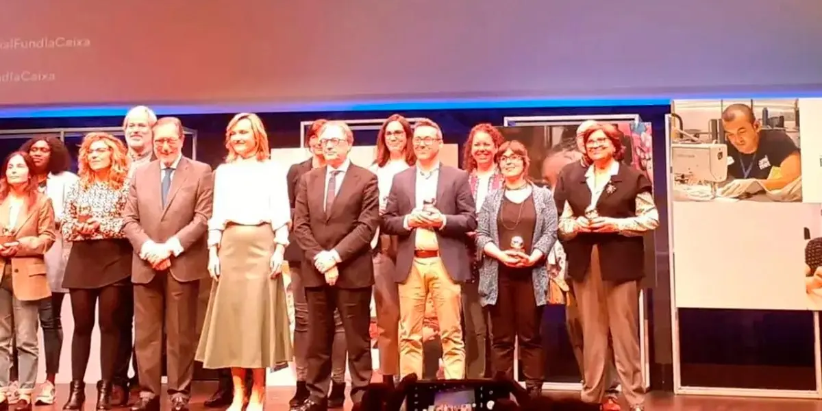 Entrega  del  Premio  a  la  Innovaci&oacute;n  Social  a  AMIMET