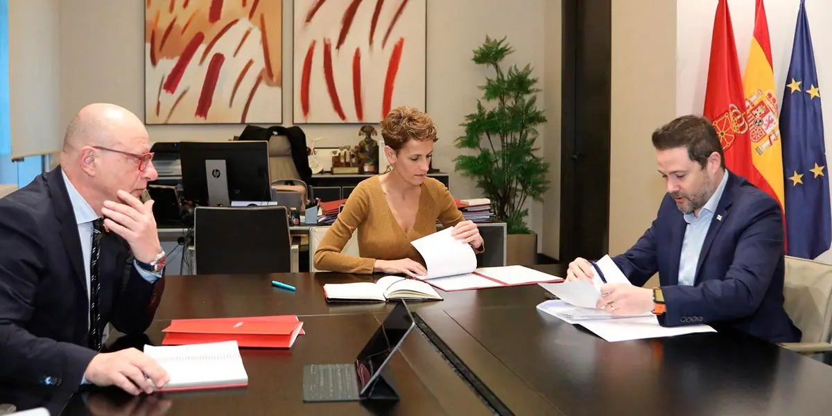 Carlos Gimeno, Mar&iacute;a Chivite y Alejandro Toquero