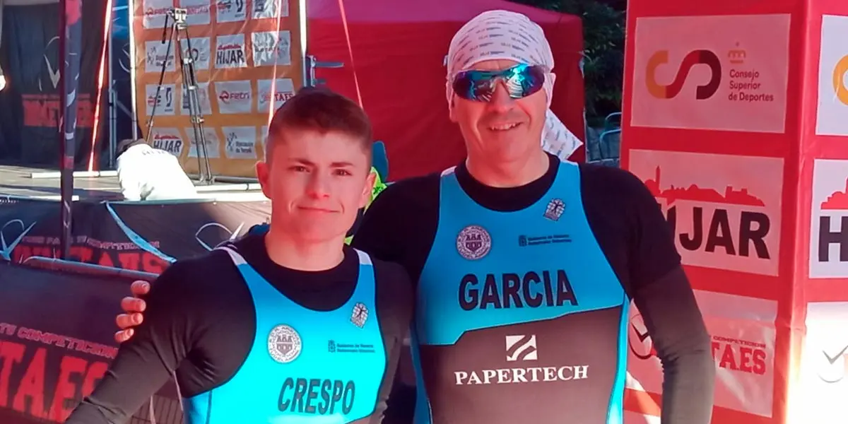 Alejandro Crespo y Jos&eacute; Luis Garc&iacute;a, del SDR Arenas Triatl&oacute;n
