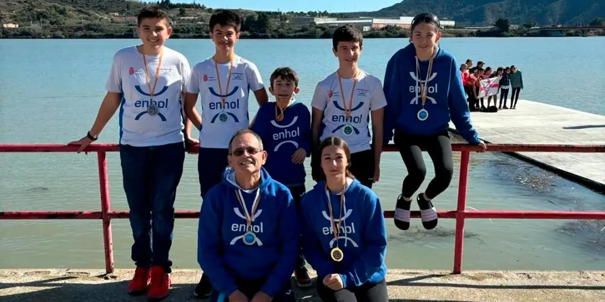 Los palistas del Enhol Ebrokayak lograron grandes resultados subi&eacute;ndose al podio en todas las categor&iacute;as en las que participaron