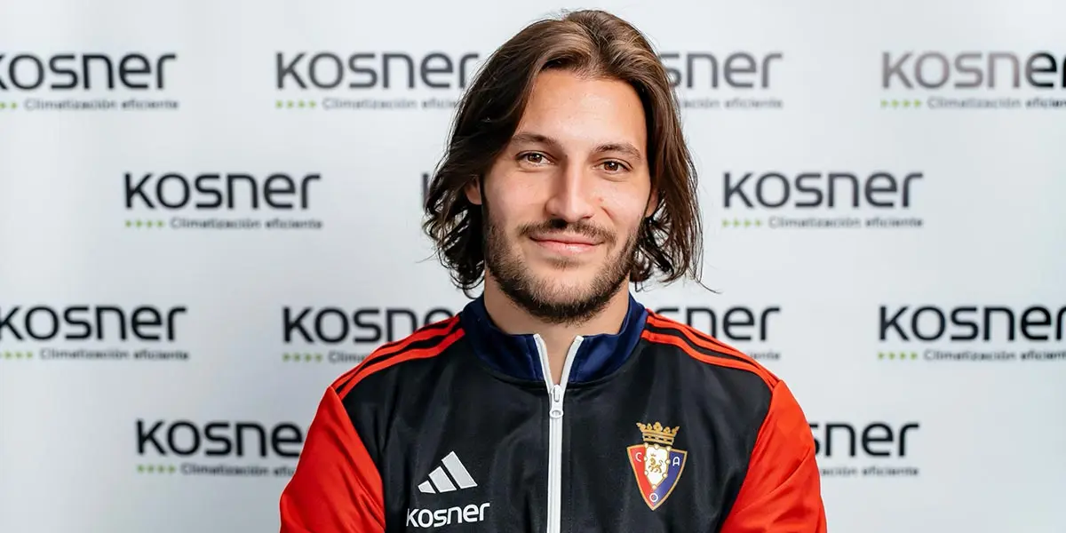 Juan Cruz destaca la importancia que tiene para ellos jugar en El Sadar en una entrevista exclusiva con Kosner, patrocinador oficial de Osasuna para esta temporada