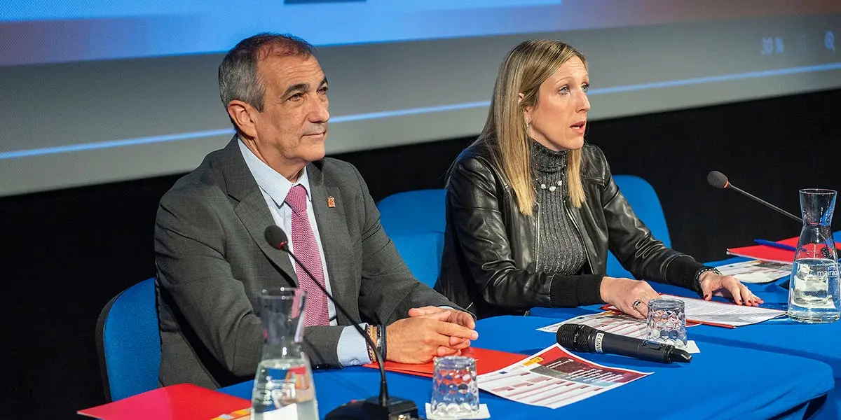 El consejero de Cohesi&oacute;n Territorial, &Oacute;scar Chivite, y la consejera de Universidad, Innovaci&oacute;n y Transformaci&oacute;n Digital, Patricia Fanlo