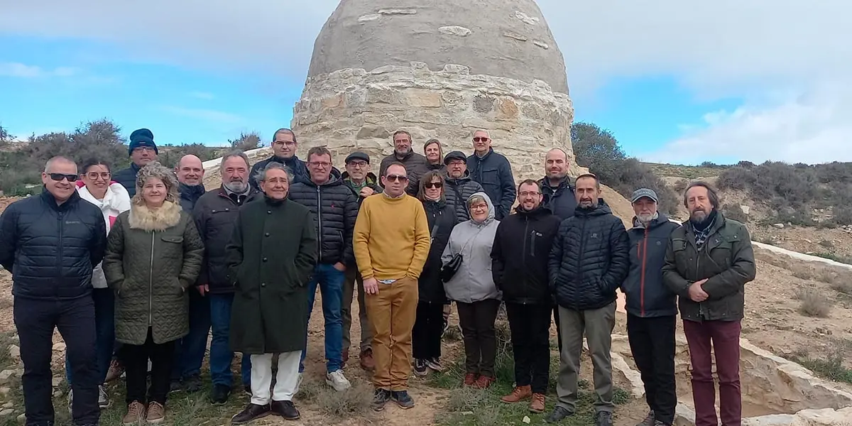 La Asociaci&oacute;n Ribera Nostra en su visita al horno de pez de Malrapate VIII