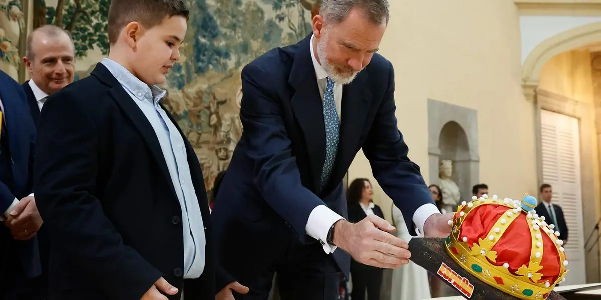 El Rey Felipe VI junto a Santiago Arellano en Que es un Rey para t&iacute;