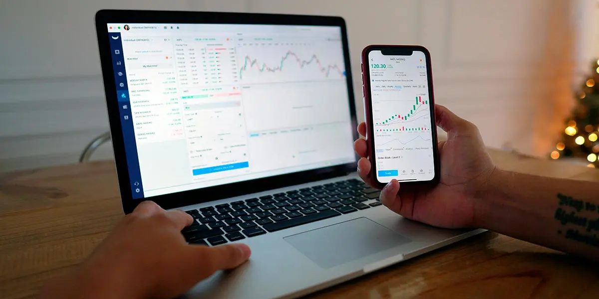 ordenador bolsa burs&aacute;til invertir valores