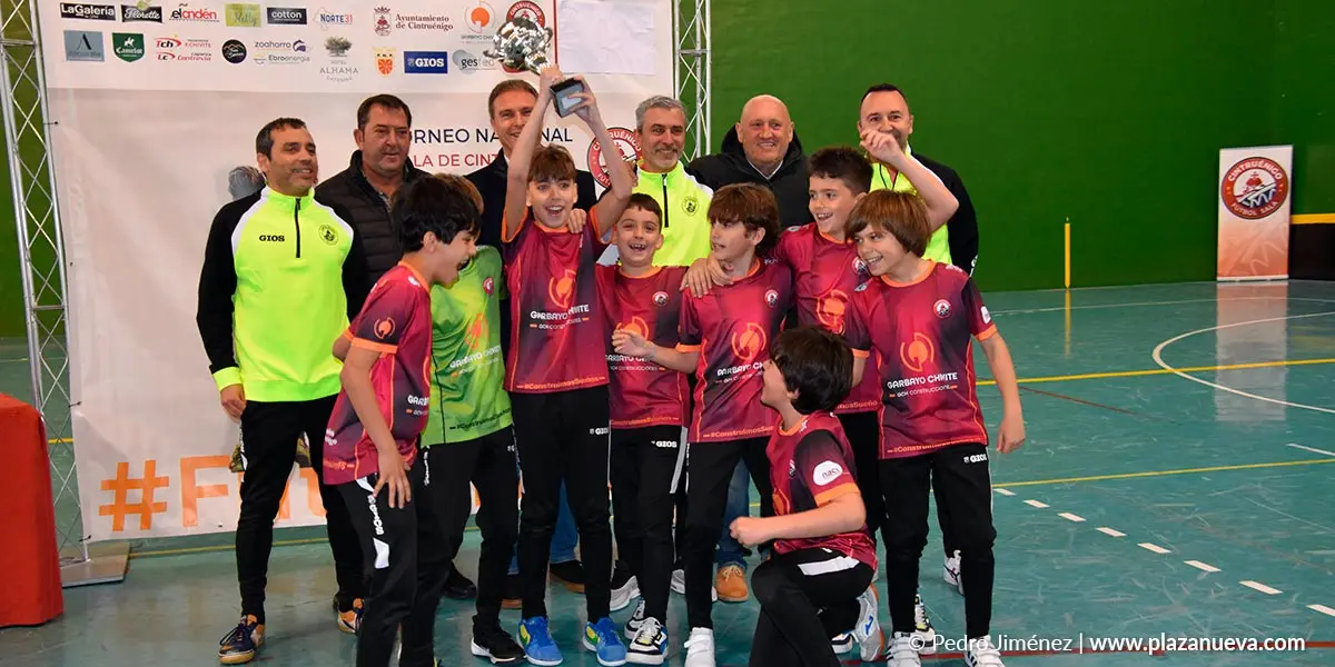 Equipo del GCH Garbayo Chivite Cintru&eacute;nigo FS campe&oacute;n en categoria alev&iacute;n