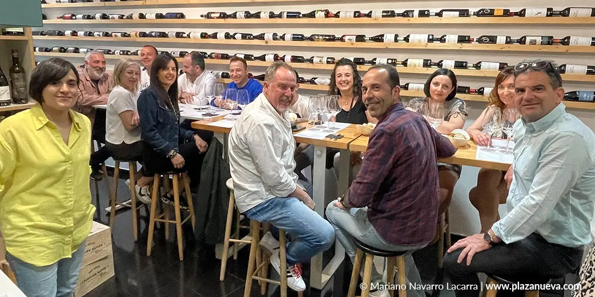 Cata de Vino en Dieciocho&ordm; con Yoana Viela 1