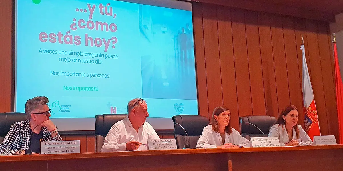 Ambas entidades han alcanzado un acuerdo de colaboraci&oacute;n para la sensibilizaci&oacute;n de la plantilla del &Aacute;rea de Salud sobre las distracciones y los consumos de alcohol y otras drogas en el trabajo que pondr&aacute; en marcha un proyecto piloto en el &Aacute;rea de Salud de Tudela