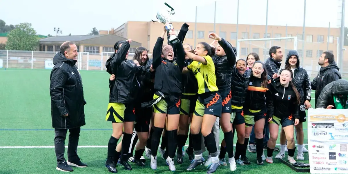II Torneo de f&uacute;tbol femenino CD Lourdes 5