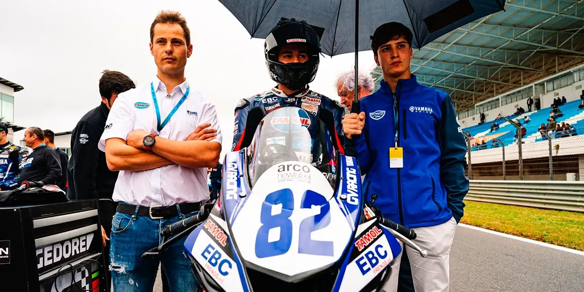 Incluso con la lluvia complicando la pista, el piloto de Fontellas mantuvo su enfoque y continu&oacute; su caza de puntos clave para el campeonato tras una ca&iacute;da