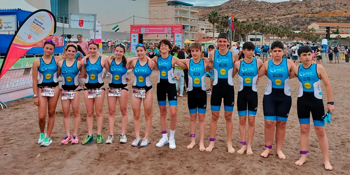 Equipos femenino y masculino del SDR Arenas