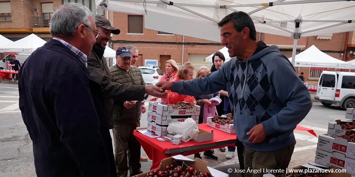 Las ventas de cereza tuvieron buen ritmo y el fruto rojo fue desapareciendo de forma r&aacute;pida de los puestos