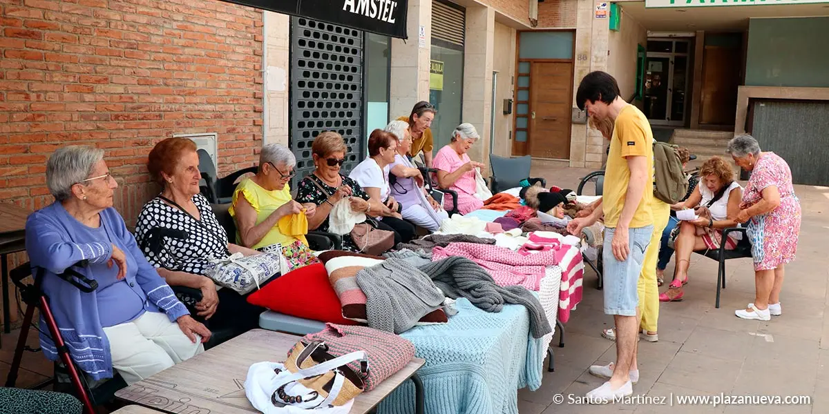 Celebraci&oacute;n del D&iacute;a Mundial del Tejer en Muchante 1