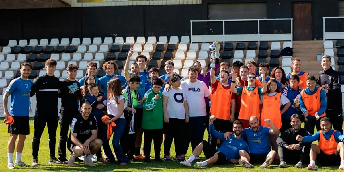 Una veintena de adolescentes con y sin discapacidad participa en el campamento inclusivo de AMIMET