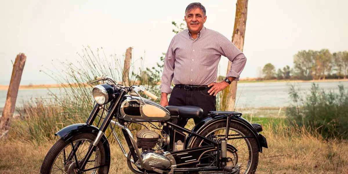 Exposici&oacute;n de motos cl&aacute;sicas de Jes&uacute;s Sada 1
