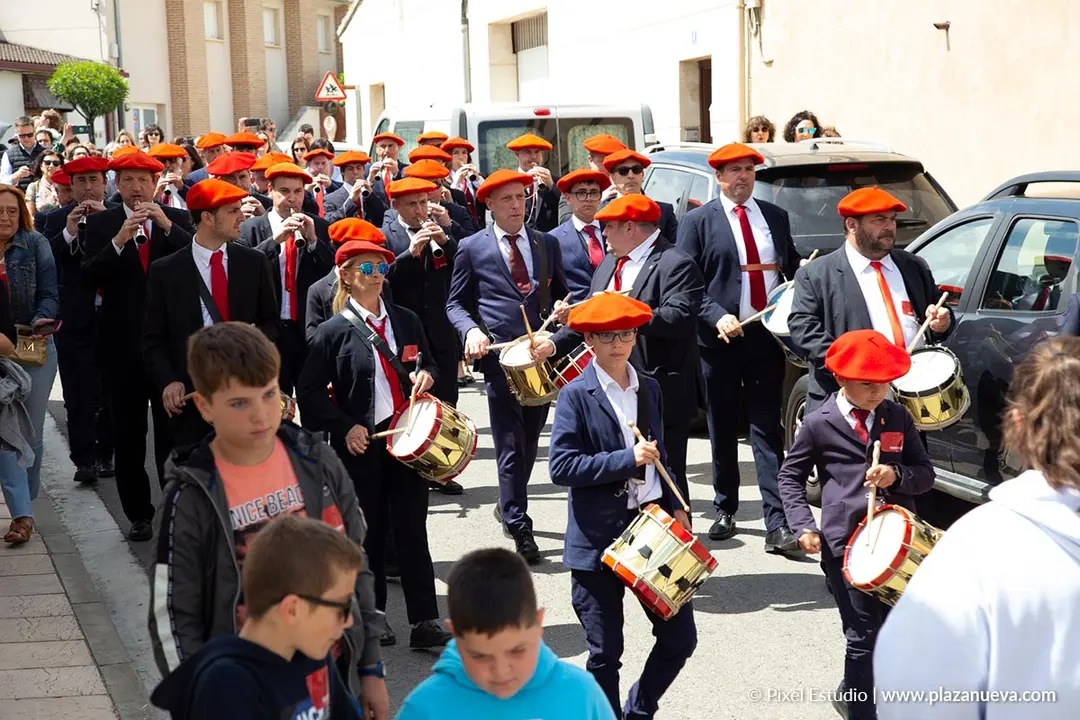 Recuperaci&oacute;n de las danzas y m&uacute;sicas de Monteagudo 1