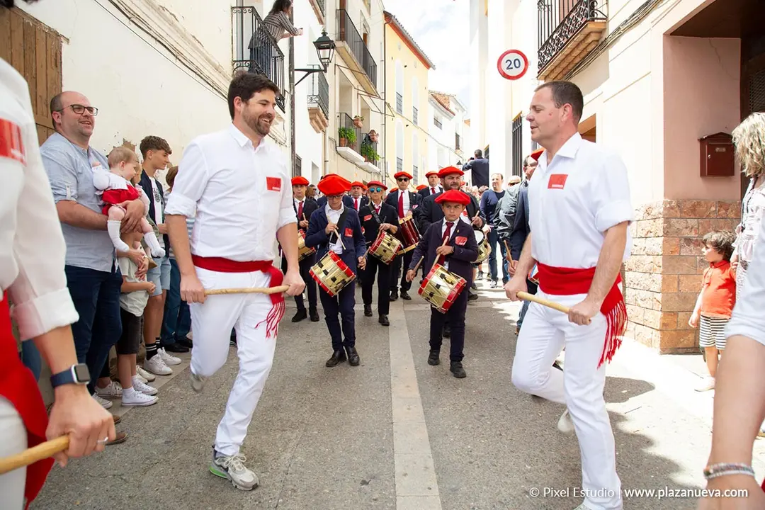 Recuperaci&oacute;n de las danzas y m&uacute;sicas de Monteagudo 11