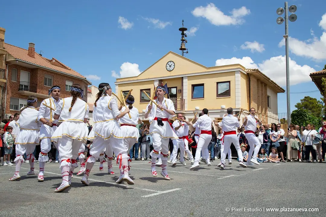 Recuperaci&oacute;n de las danzas y m&uacute;sicas de Monteagudo 21
