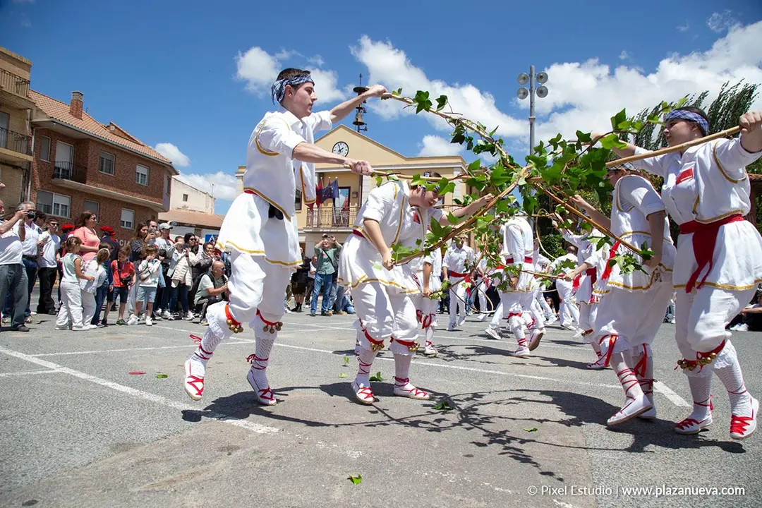 Recuperaci&oacute;n de las danzas y m&uacute;sicas de Monteagudo 26