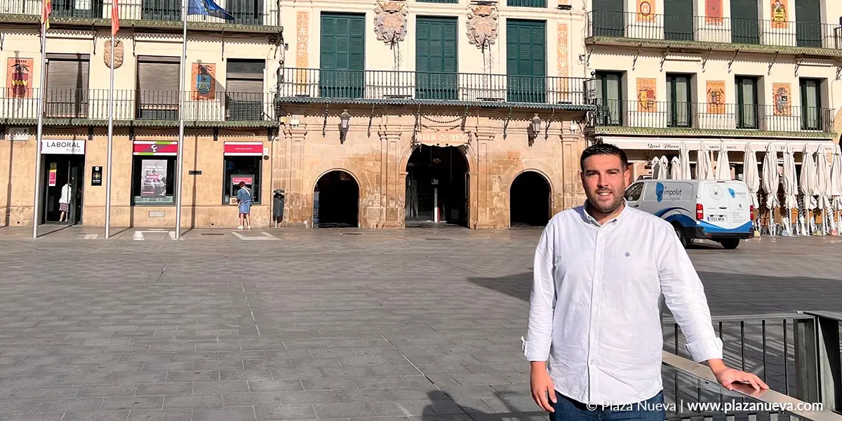 El concejal de juventud Mart&iacute;n L&oacute;pez Villacast&iacute;n