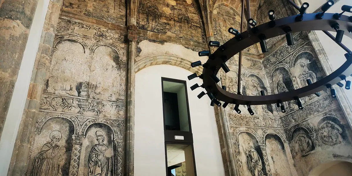 Grisallas de la Iglesia Nuestra Se&ntilde;ora de Yanguas 1