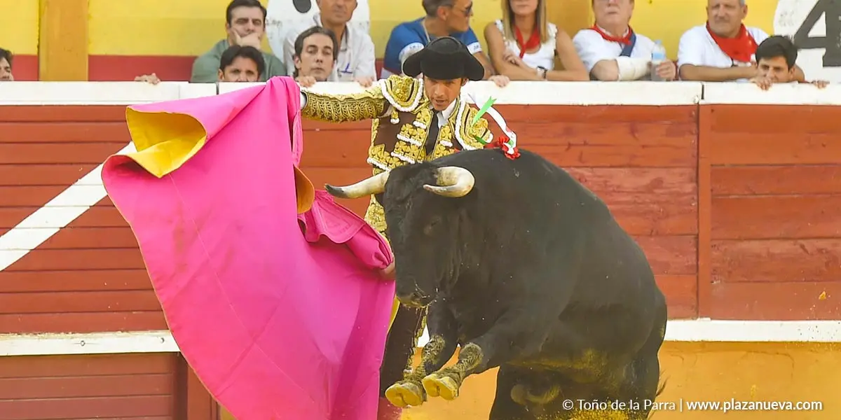 Sebasti&aacute;n Castella realiz&oacute; una magn&iacute;fica faena