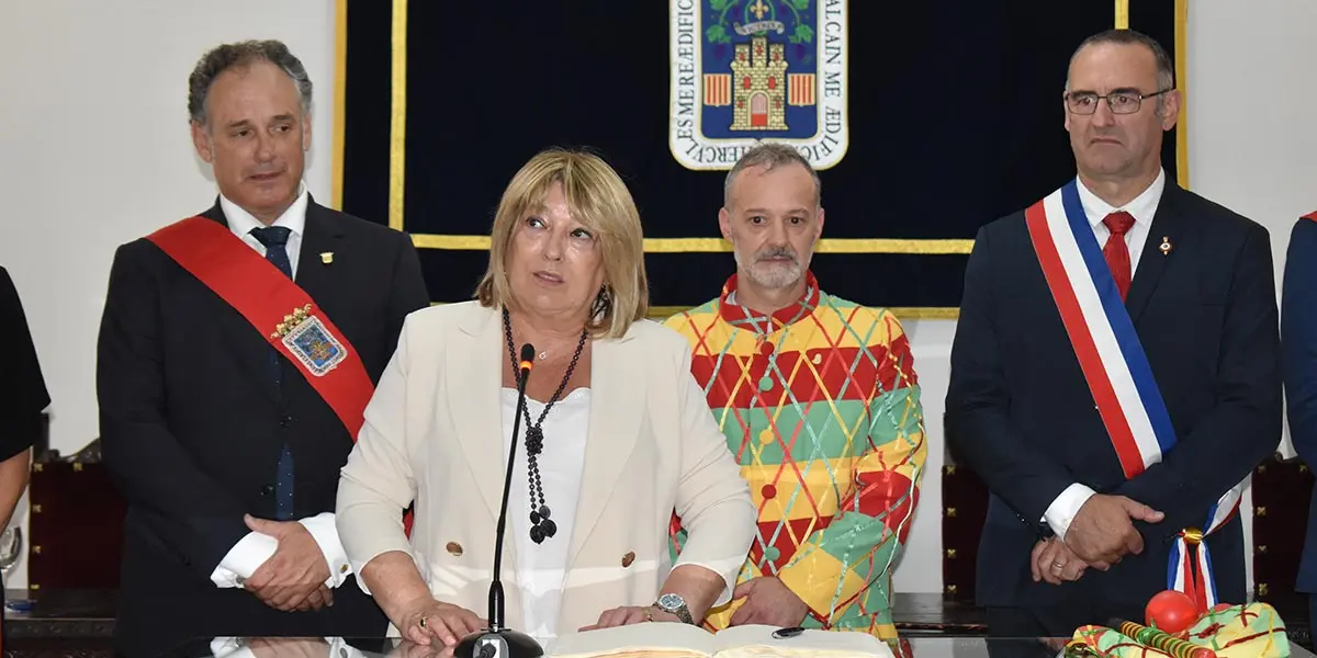 Alcalde de Tarazona, Consejera de Cultura, Cipotegato y Alcalde de Orthez