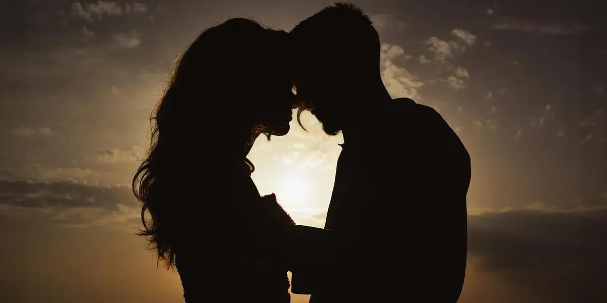 pareja amor enamorados san valent&iacute;n novios boda rom&aacute;ntico