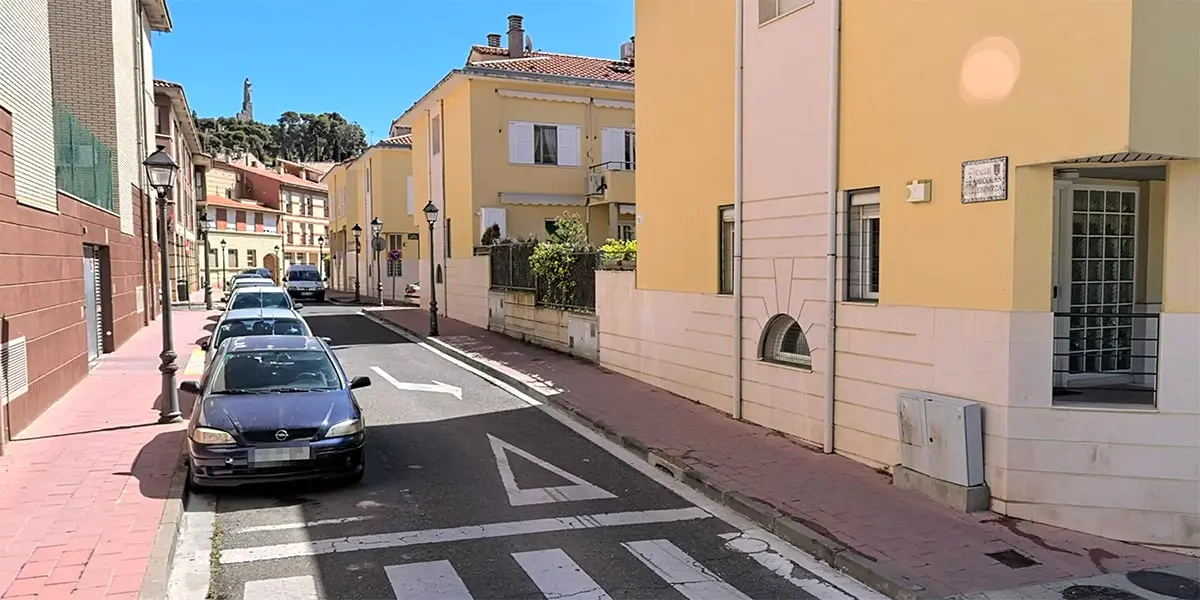 Calle Nicol&aacute;s Esparza