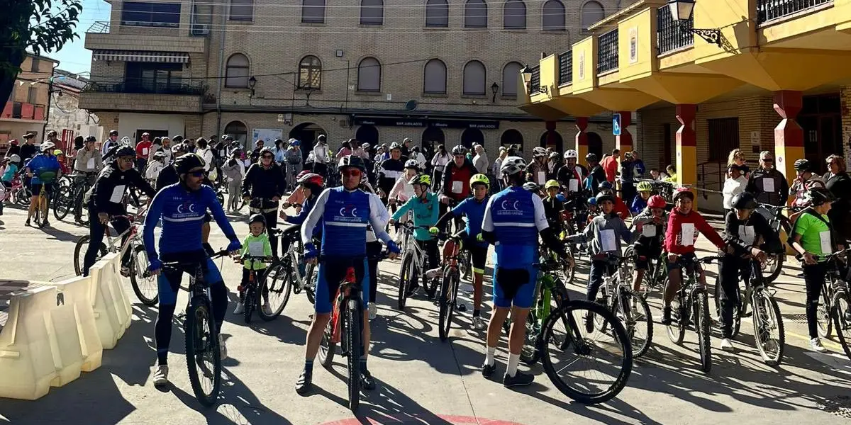 150 personas celebraron el s&aacute;bado la XIX Pedalada Popular de Cadreita