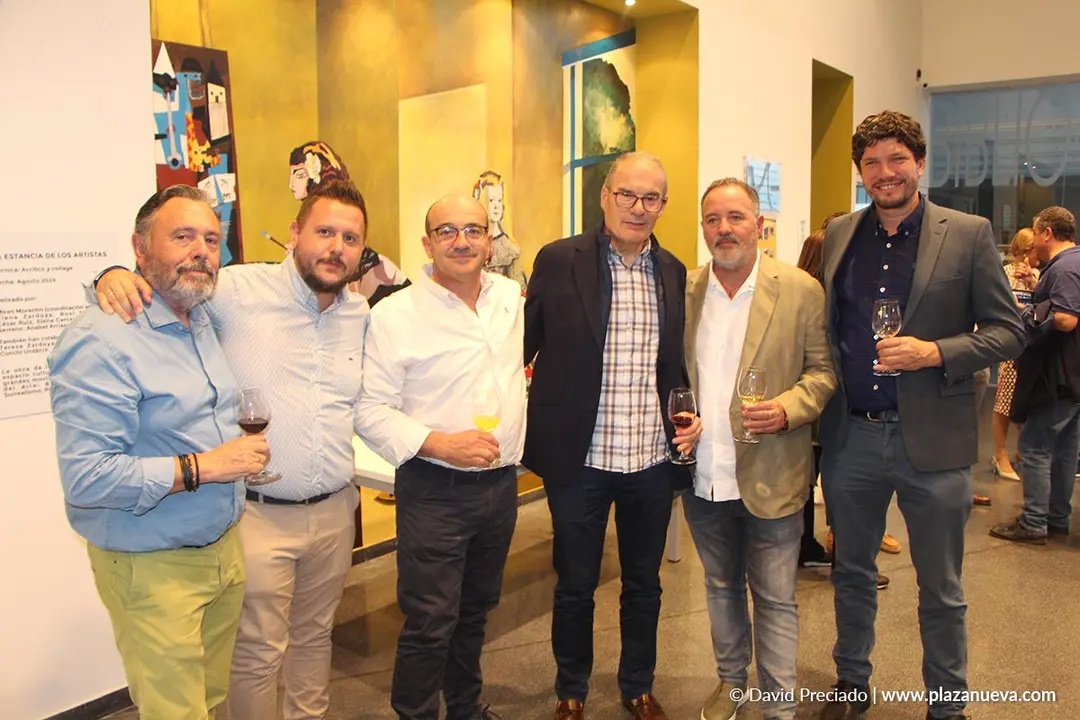 Celebraci&oacute;n y networking en el lunch del Galard&oacute;n AER 2024 8