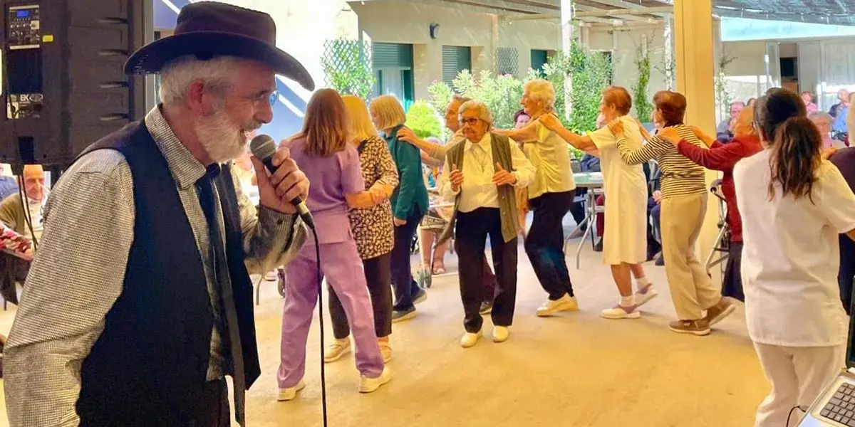 La Residencia Nuestra Se&ntilde;ora de Gracia se llen&oacute; de m&uacute;sica y alegr&iacute;a en una jornada inolvidable 1