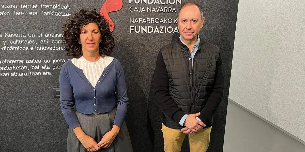 Sandra Gold&aacute;raz Molinet, presidenta de Nafarpres y Jos&eacute; &Aacute;ngel Andr&eacute;s Guti&eacute;rrez, Presidente de Fundaci&oacute;n Caja Navarra