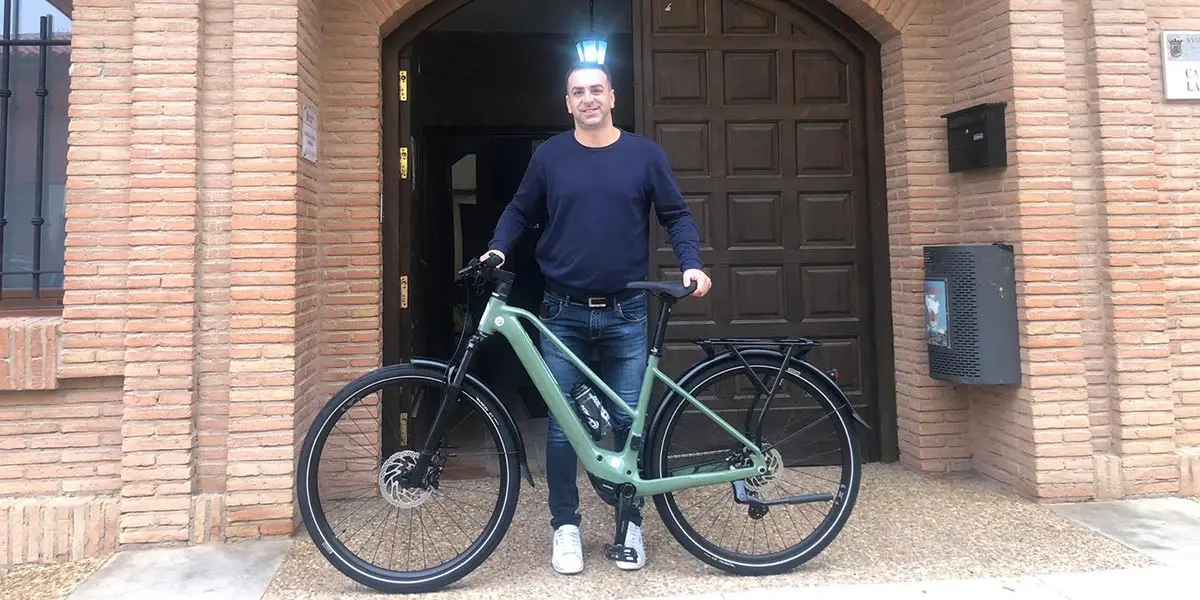 El acuerdo firmado incluye bancos con iluminaci&oacute;n, papeleras para reciclaje, un punto de carga para veh&iacute;culos el&eacute;ctricos o una wifi p&uacute;blica entre otras medidas