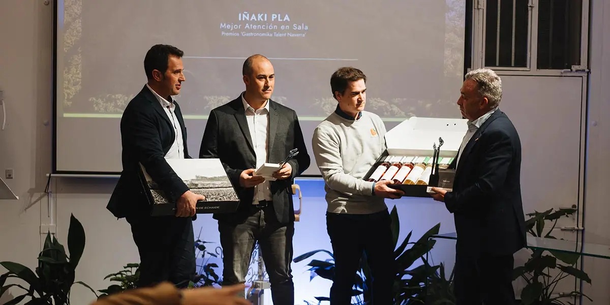 Entrega nombramiento de Padrinos