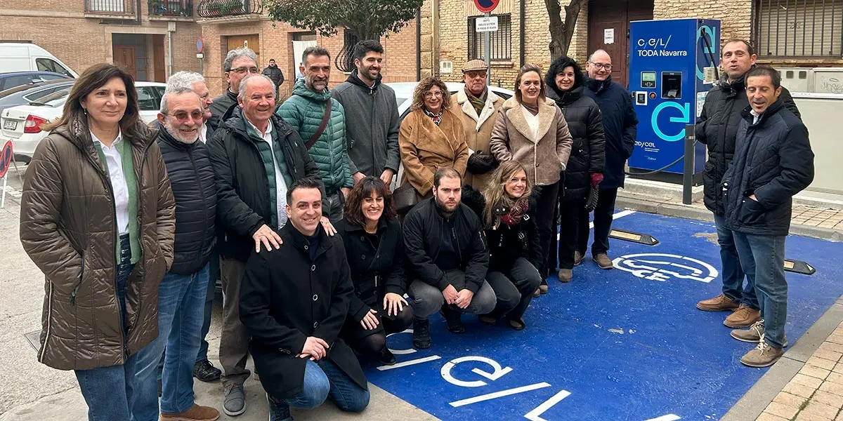 Representaci&oacute;n de los alcaldes de la Comunidad Energ&eacute;tica Local con las autoridades forales