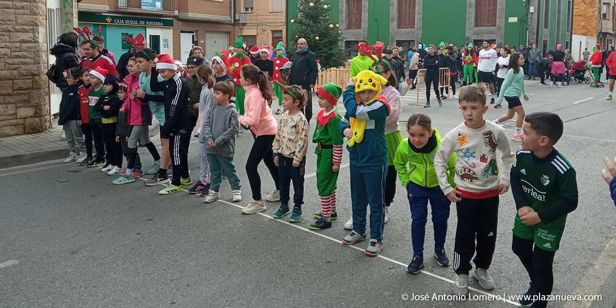 Prueba de categor&iacute;as infantiles en la San Silvestre de Bu&ntilde;uel Foto: Jos&eacute; Antonio Lomero