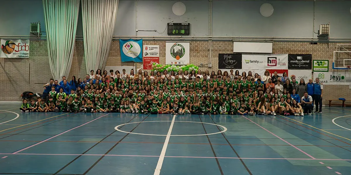 El Club Baloncesto Alfaro presenta a sus equipos para la temporada 2024 2025 17