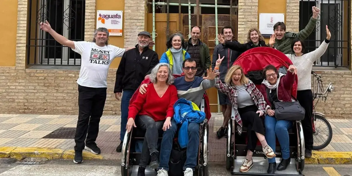 Representantes de la Ribera participaron en el 5&ordm; Encuentro Estatal de &lsquo;En bici sin edad&rsquo; en Valencia
