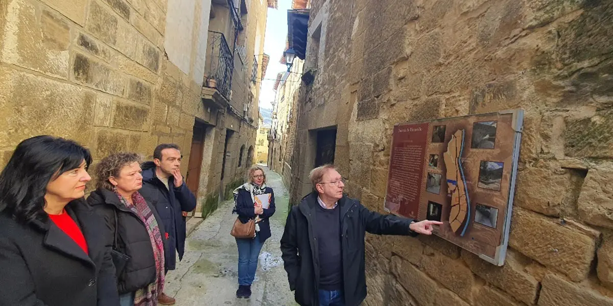 La visita llevada a cabo el martes 4 de marzo por Uncastillo ha permitido contemplar la riqueza patrimonio ligada a la historia sefard&iacute; del municipio