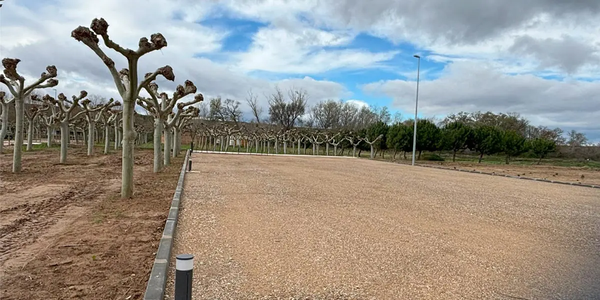 El Ayuntamiento de Azagra inaugura un &aacute;rea de estacionamiento para autocaravanas en La Barca 3
