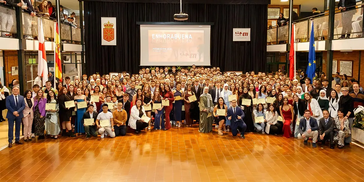 Graduaci&oacute;n del alumnado de T&eacute;cnico Superior del CIP ETI de Tudela